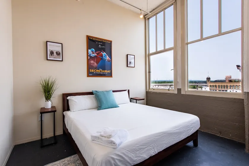 Kentucky Derby Downtown Duplex with Amazing Views - Image 1