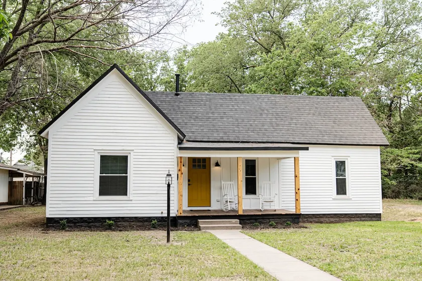 Sunshine Cottage - Image 1