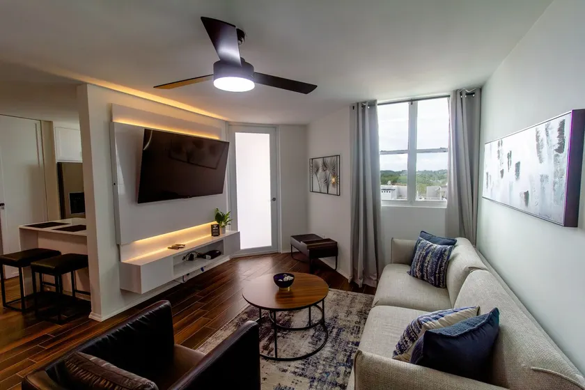 Modern Penthouse in Carolina - Image 1