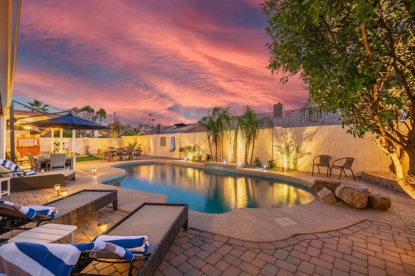 Spacious Oasis w/ Heated Pool - Mins to Downtown - Image 1