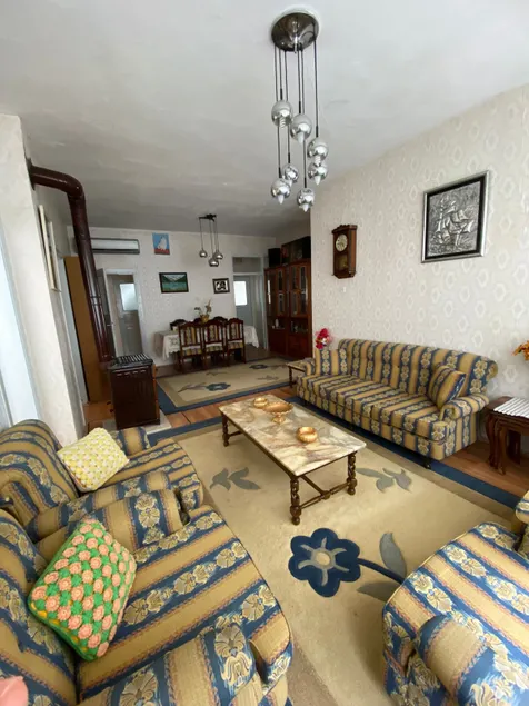 Big Home 7 BEDS 4 BR Wifi-AC-Garden-SeaSide-Center - Image 1