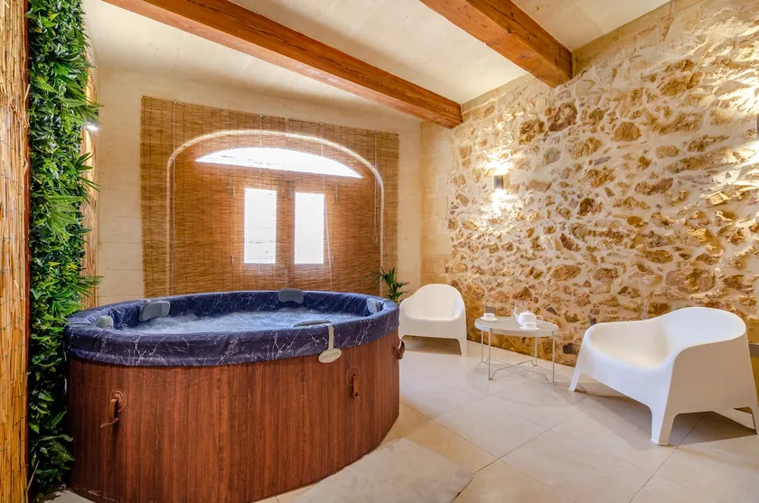 Escape w/Private pool, indoor hot tub +BBQ terrace - Image 1