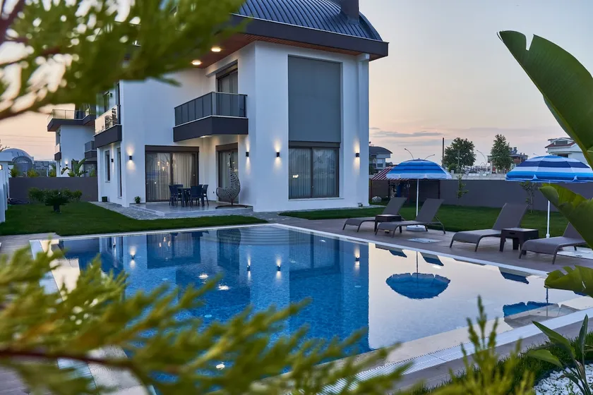 Villa Diamond 'Luxury Vacation' - Image 1