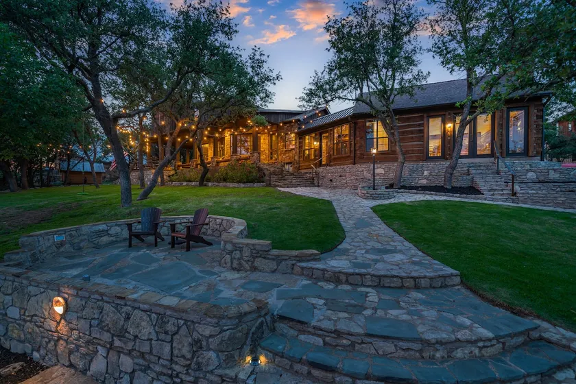 The Pioneer House on Possum Kingdom Lake - Image 1