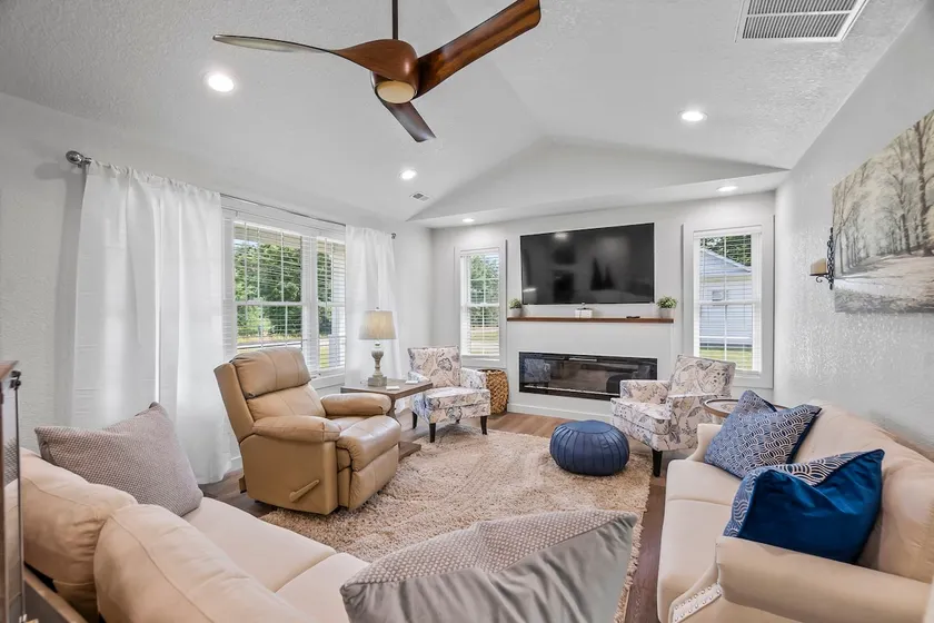 6 Bed 2 Bath Home in Quiet Neighborhood - Sleeps 9 - Image 1