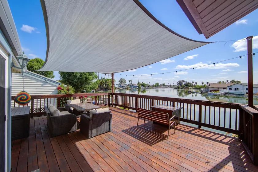 Lake House at Discovery Bay: Relax, Paddle, Games - Image 1