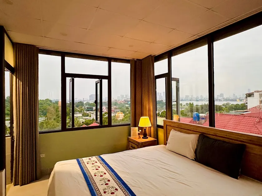 Penthouse LakeView /1 Brs/Premium/15' toOld Town - Image 1