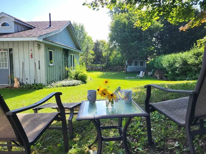 3Bed Cottage 4 blocks from Beach - Image 1