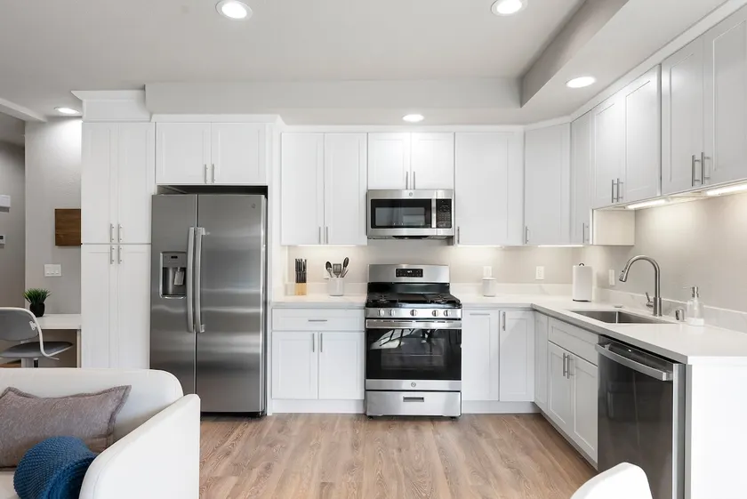 2BR City Nest 13mins Walk to BART - Image 1