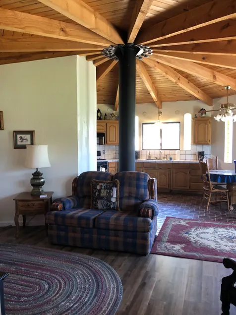 The Outpost - close to Yosemite! - Image 1