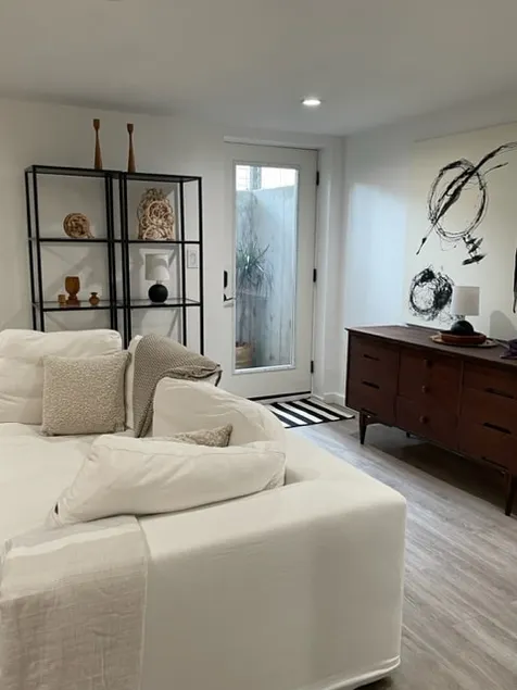 Modern cozy 1 bedroom - Image 1