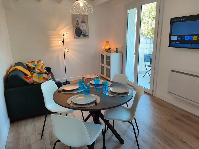 Apartment 300 m from the beach - Image 1