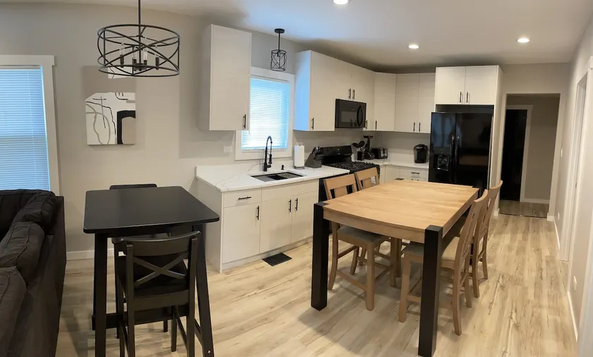 Fully Remodeled Large Home - Image 1