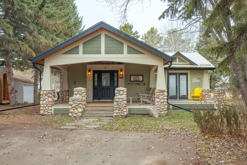Escape to Pigeon Lake/2BR Refuge - Image 1