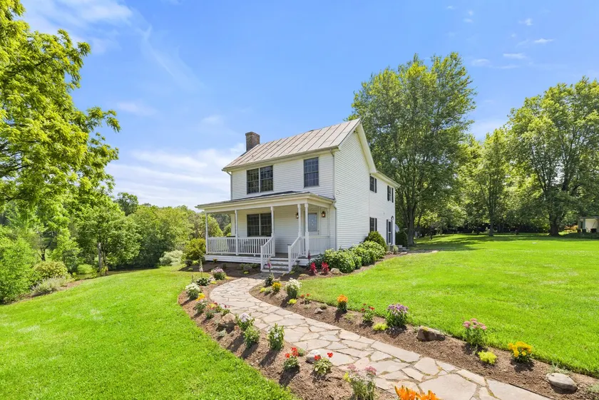 The Farmhouse at Castlebrook Estate - Image 1