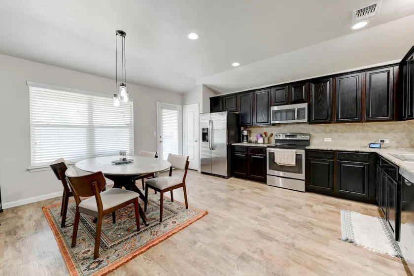 Quiet E Austin Home-Low Fees, Dog Friendly - Image 1