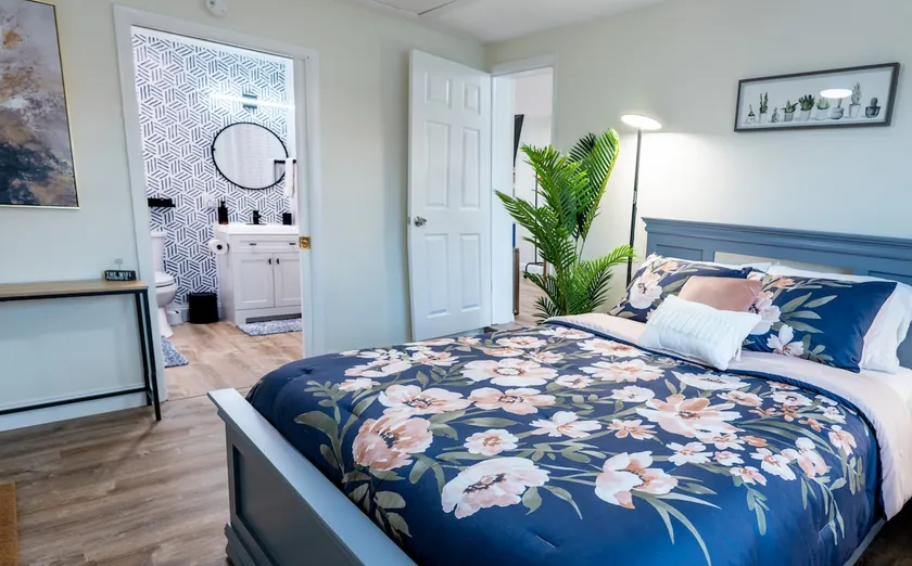 Cozy 2-BR Suite in Heart of Tampa - Image 1