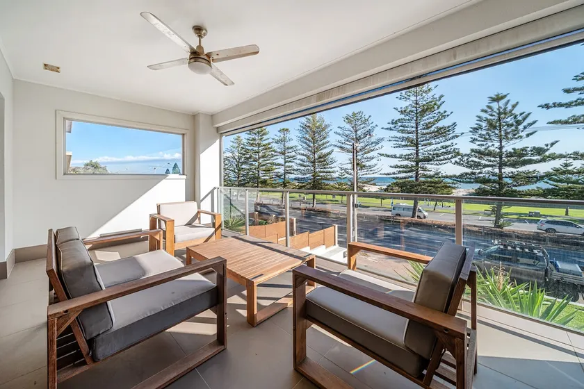 Beach Haven at Semaphore - Sweeping Ocean Views - Image 1