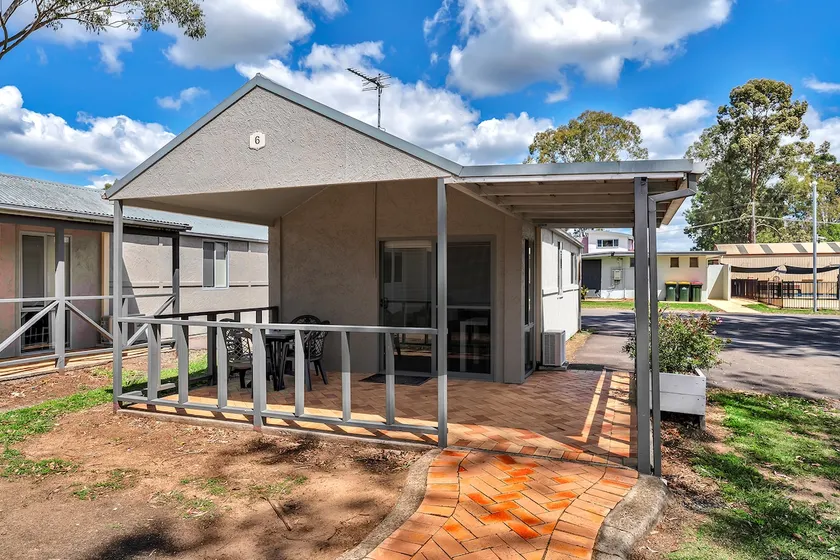 Ingenia Two Bedroom Budget Cabin - Image 1