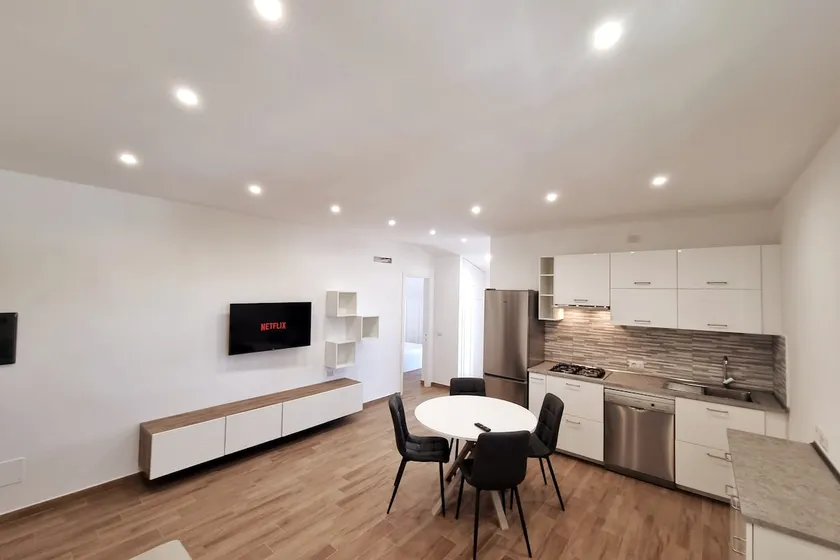 Elegant two-room apartment | Near Rome and the Vatican + WiFi - Image 1