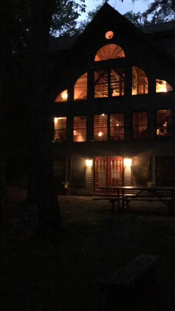 Cozy Hand-Crafted Home on Bear Pond - Image 1