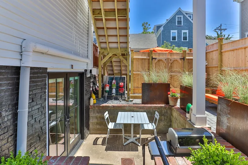 Guest Favorite! Cozy P'town Flat - Image 1
