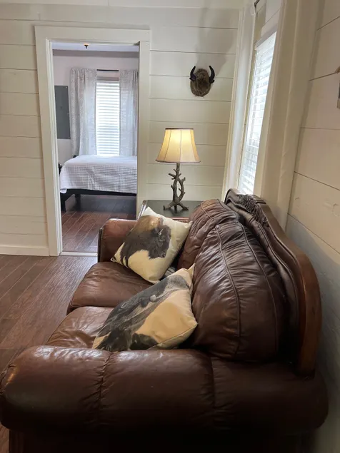 Blue Buffalo Cottage - Image 1