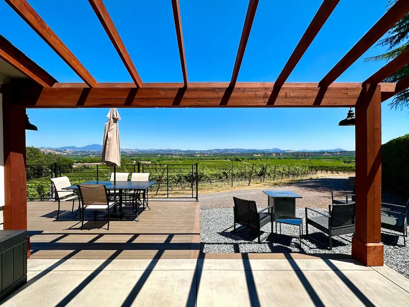 Bucher Vineyard Cottage - Image 1