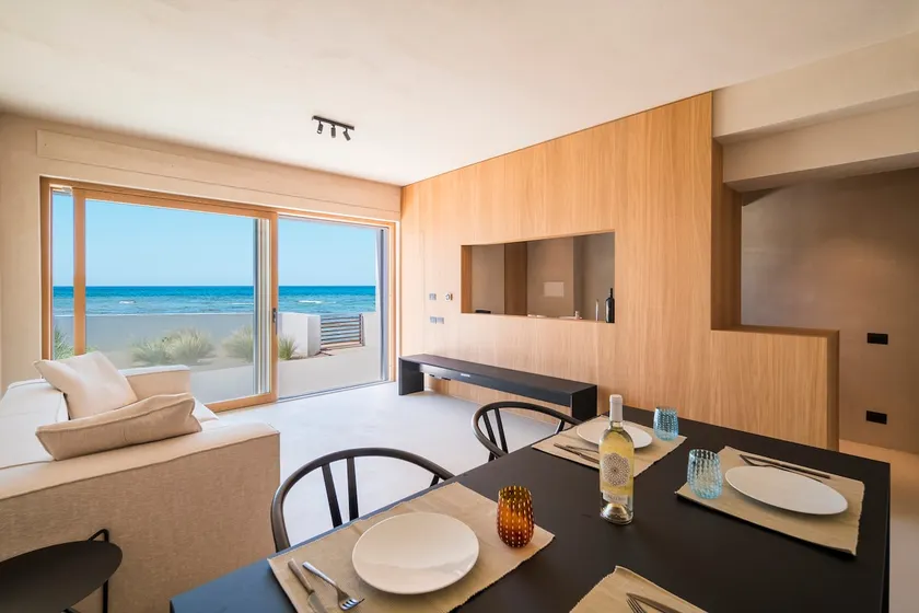 Oyster Sea View Luxury Apartment - Image 1
