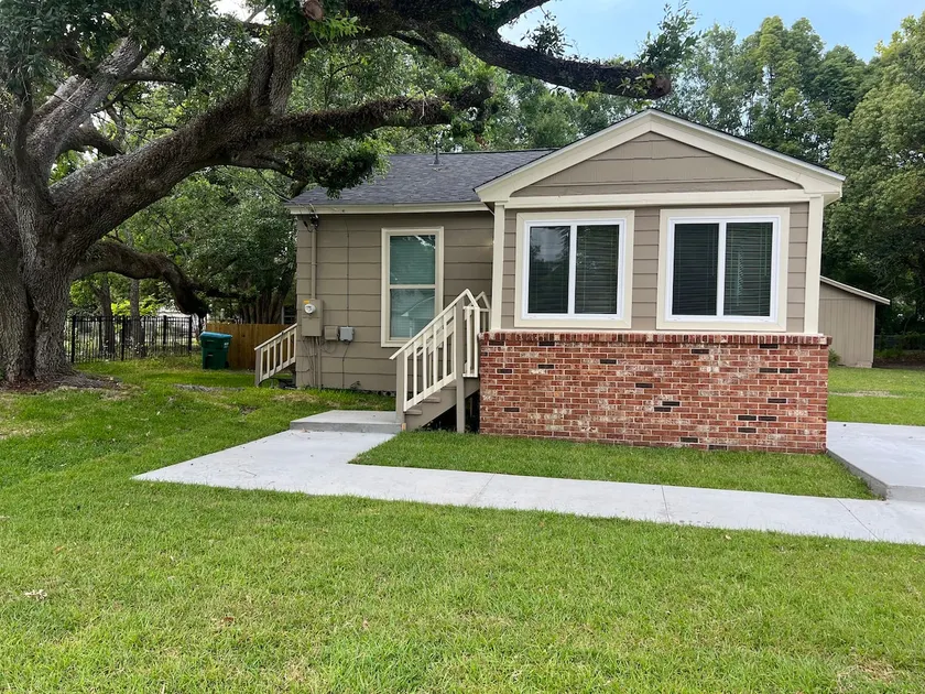 Oasis Living - Image 1