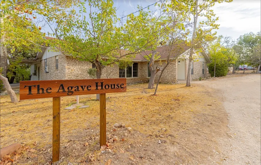 Agave House at 7A Ranch- Blanco River Access! - Image 1