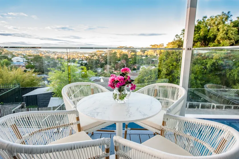 Holiday heaven - Luxury, pool, peace & epic views - Image 1