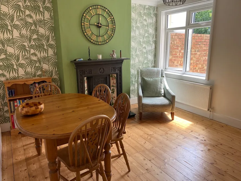 Goring terraced cottage - Image 1