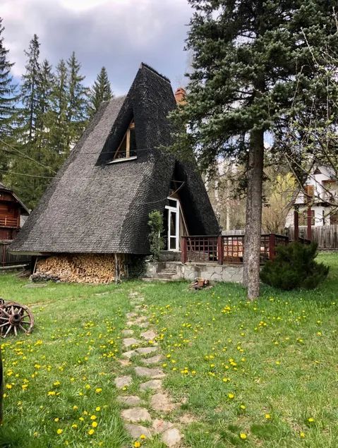 Mountain Getaway Cabin - Image 1