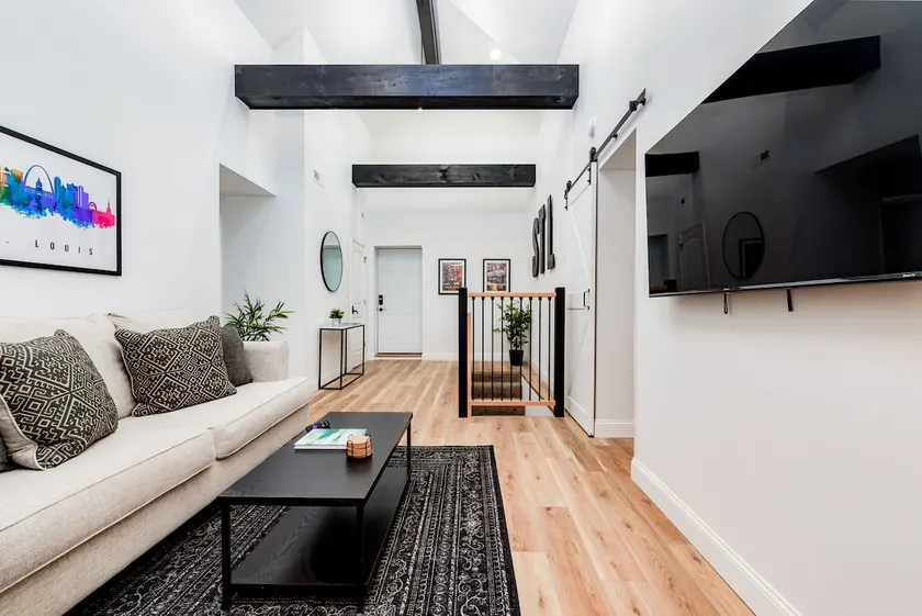*Tamm Ave 3-BR Retreat* - Image 1