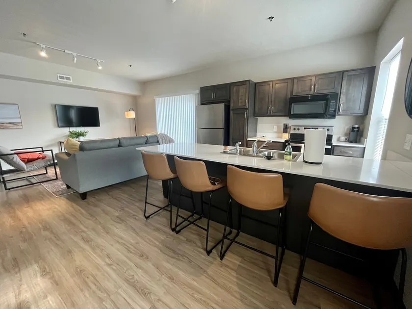 Spacious Town Home in Waverly - Image 1