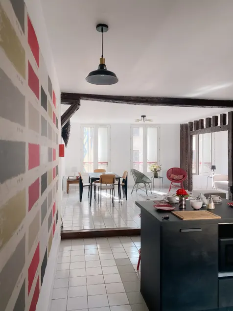 ”In the name of the rose”, beautiful 3 rooms in the city center - Image 1