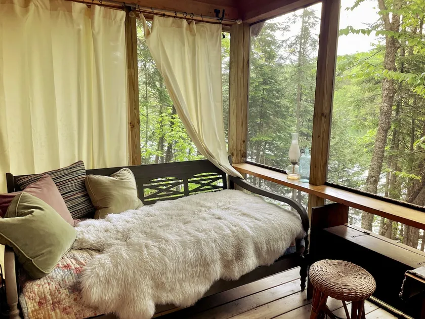 New Cedar Cabin on Secluded Lake - Image 1