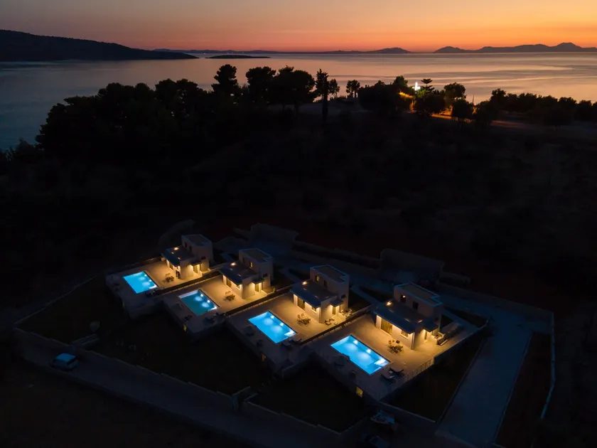 Sunrise Resort Villa 3 - Image 1