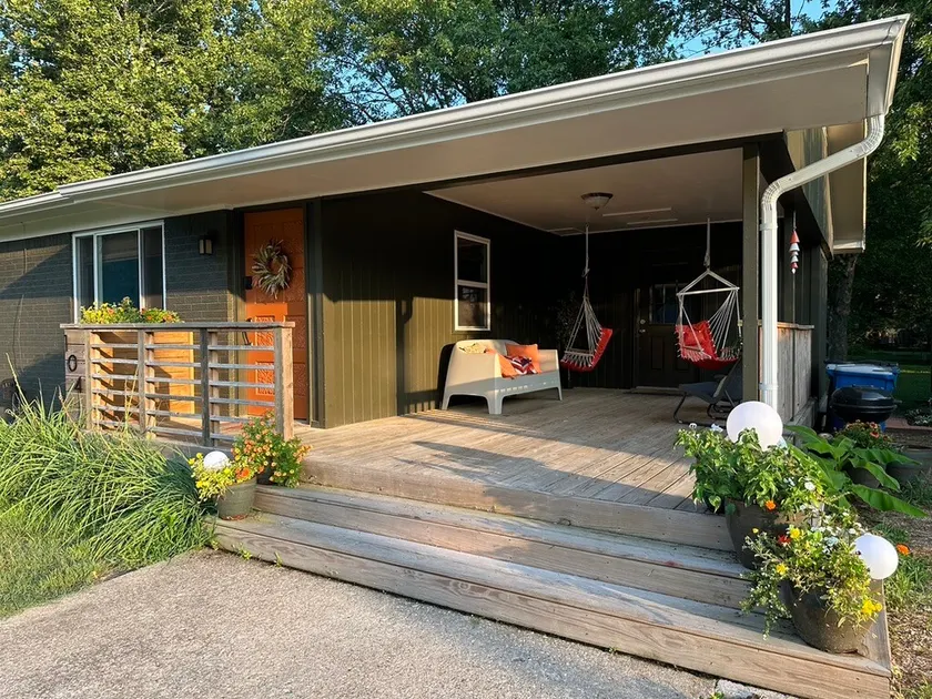 Downtown Digs - Image 1