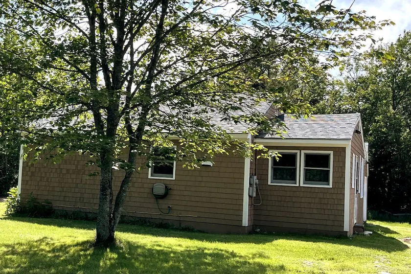 Little Brown Bungalow - Image 1