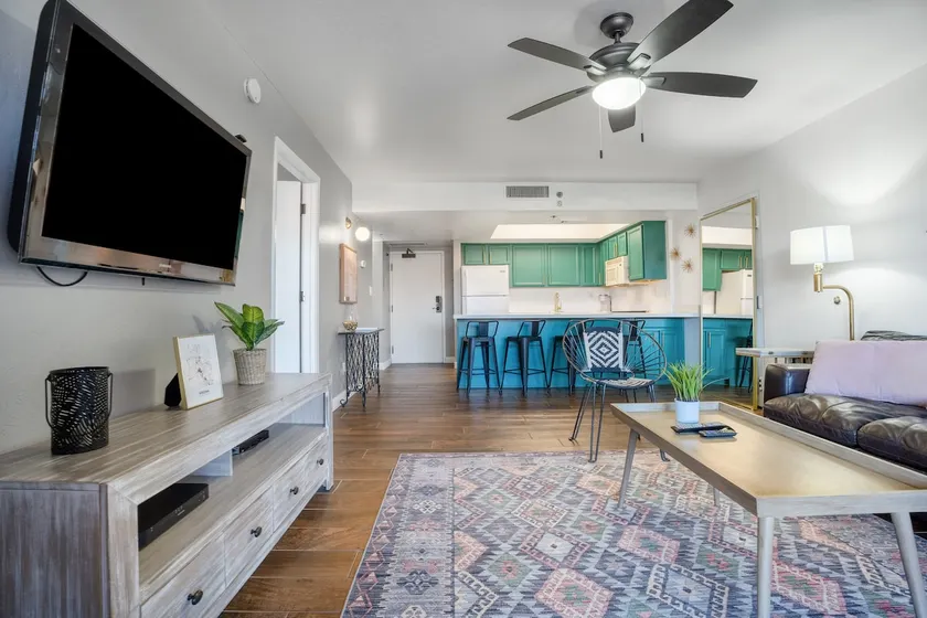 Desert Teal Condo w/Resort Pool Pass! - Image 1