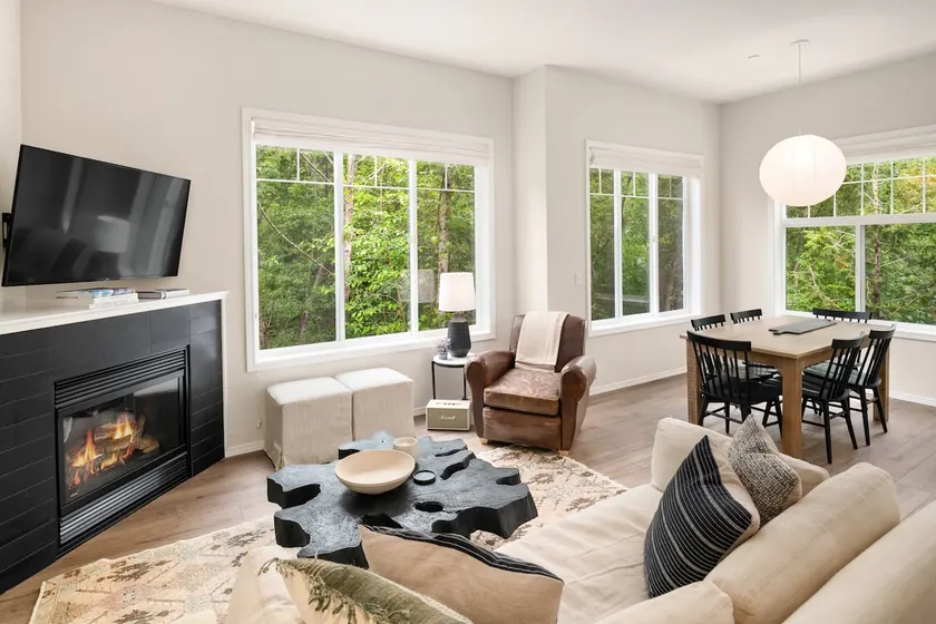 Urban Escape - Newly Remodeled Home Unit 4 - Image 1
