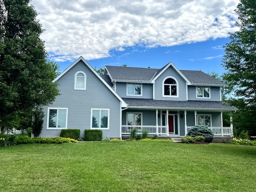 Clean Spacious Gretna Acreage - 4 Bedroom w/2Kings - Image 1