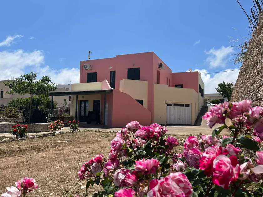 Choios' House - Image 1