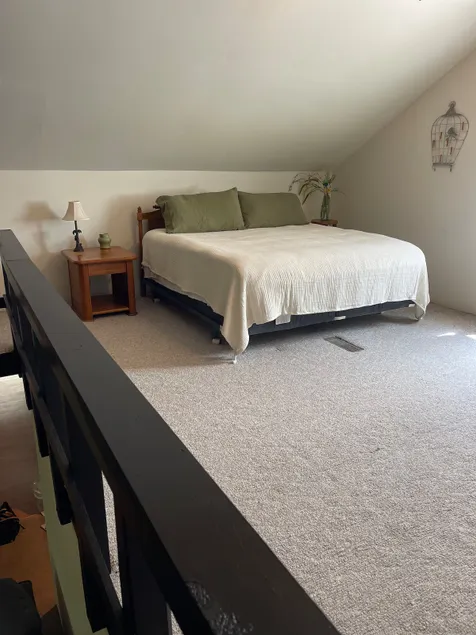 Urban loft cabin - Image 1