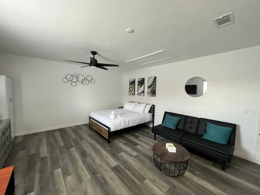 Guest Suite - Image 1