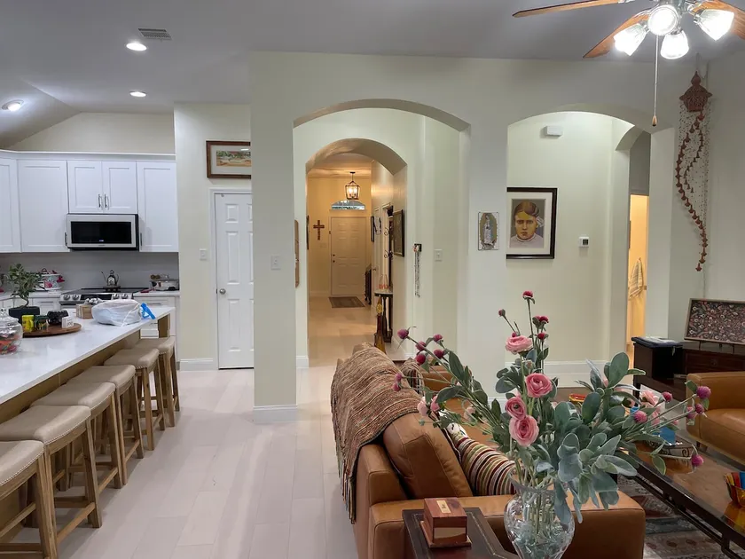 Clean spacious family retreat, Roanoke TX - Image 1