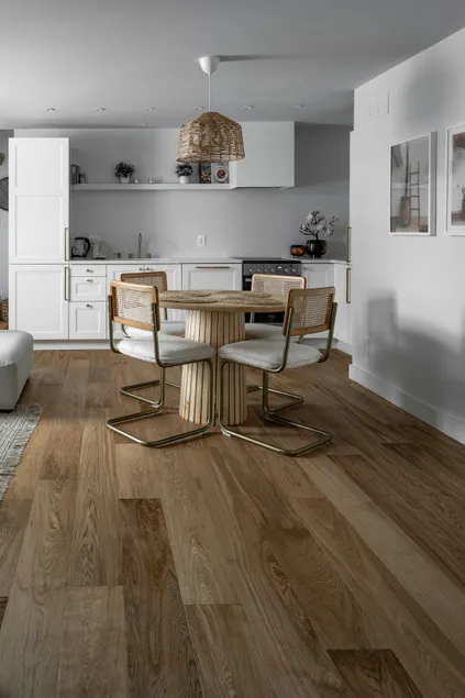 Knowlton Village: Beautifully Designed 2BR Apt - Image 1