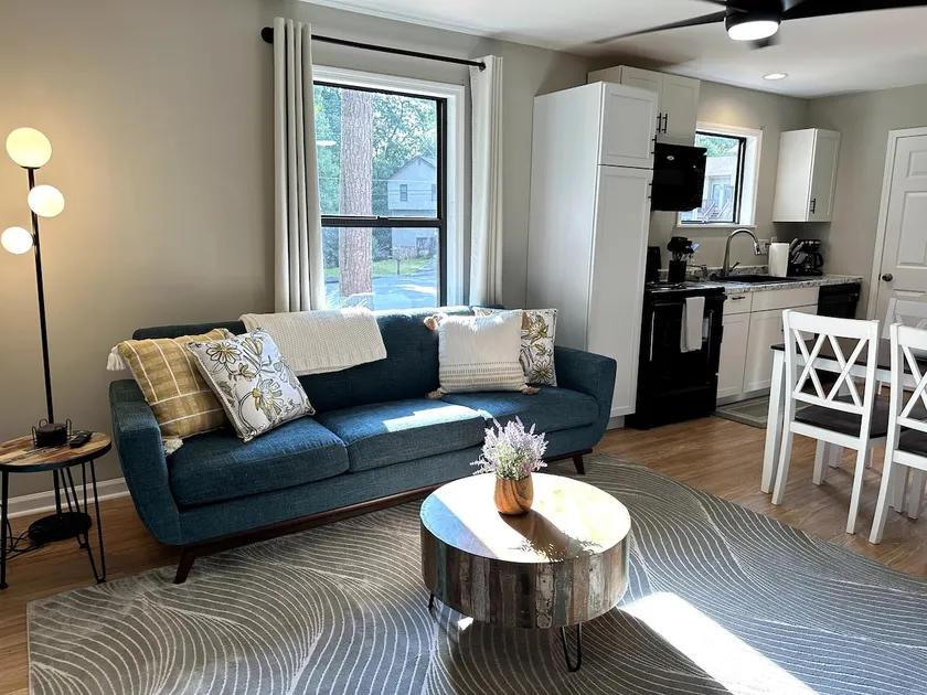 Luxury Cozy 2BR Basement - Full Kitchen & Laundry - Image 1